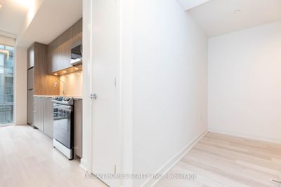 608 - 357 King St W, Condo with 2 bedrooms, 2 bathrooms and null parking in Toronto ON | Image 3