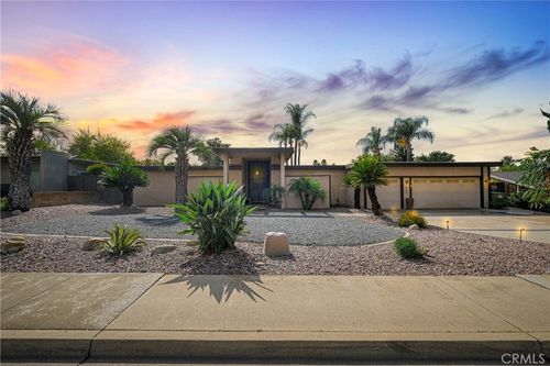 284 Lamar Dr, Claremont, CA, 91711-1757 | Card Image