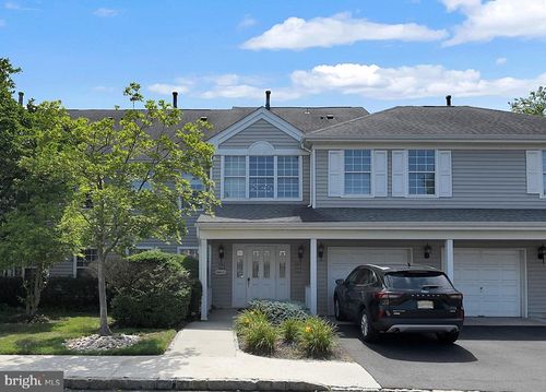 704 Eagles Chase Dr, LAWRENCEVILLE, NJ, 08648-2533 | Card Image
