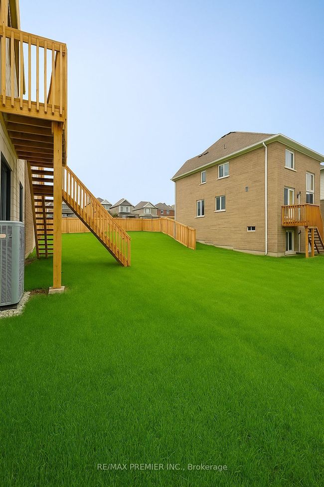 31 Bayberry Dr, House other with 4 bedrooms, 4 bathrooms and 4 parking in Tottenham ON | Image 48