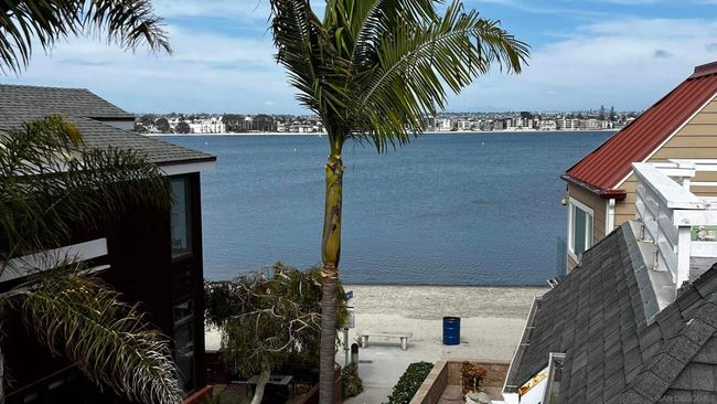 829 Seagirt Ct, House other with 3 bedrooms, 2 bathrooms and 2 parking in San Diego CA | Image 23