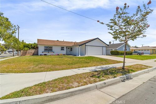 16102 Ballad Ln, Huntington Beach, CA, 92649-2204 | Card Image