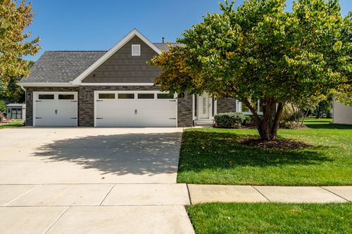 4766 Chandan Woods Dr, Cherry Valley, IL, 61016-9125 | Card Image