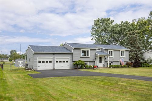 2782 Roosevelt Hwy, Hamlin, NY, 14464-9327 | Card Image