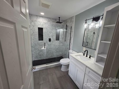 43-5285 E Holly Grove Rd, Thomasville, NC, 27360-8535 | Card Image