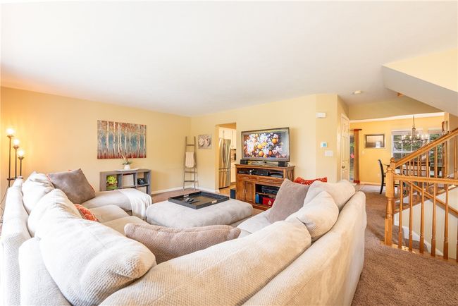 113 Unity Sq, Townhouse with 3 bedrooms, 3 bathrooms and 2 parking in Unity Twp PA | Image 7