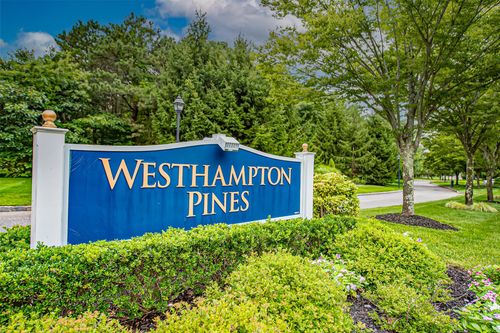 42-42 Kimberly Dr, Westhampton, NY, 11977-1017 | Card Image