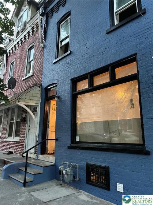 407 W Gordon St, Allentown, PA, 18102-3301 | Card Image