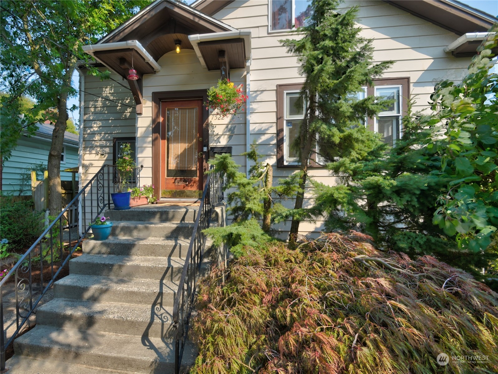 16th Ave, Seattle, WA 98117