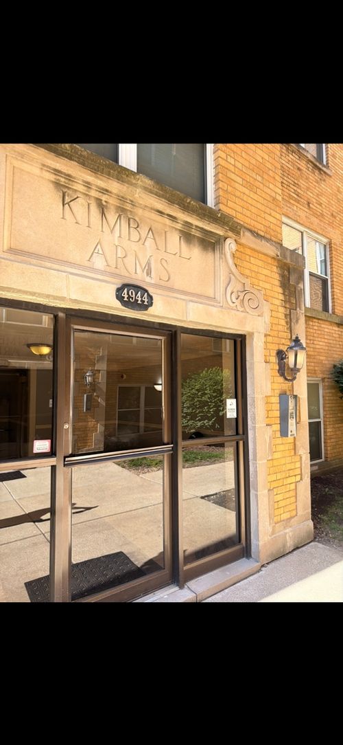 3e-4944 N Kimball Ave, Chicago, IL, 60625-5177 | Card Image