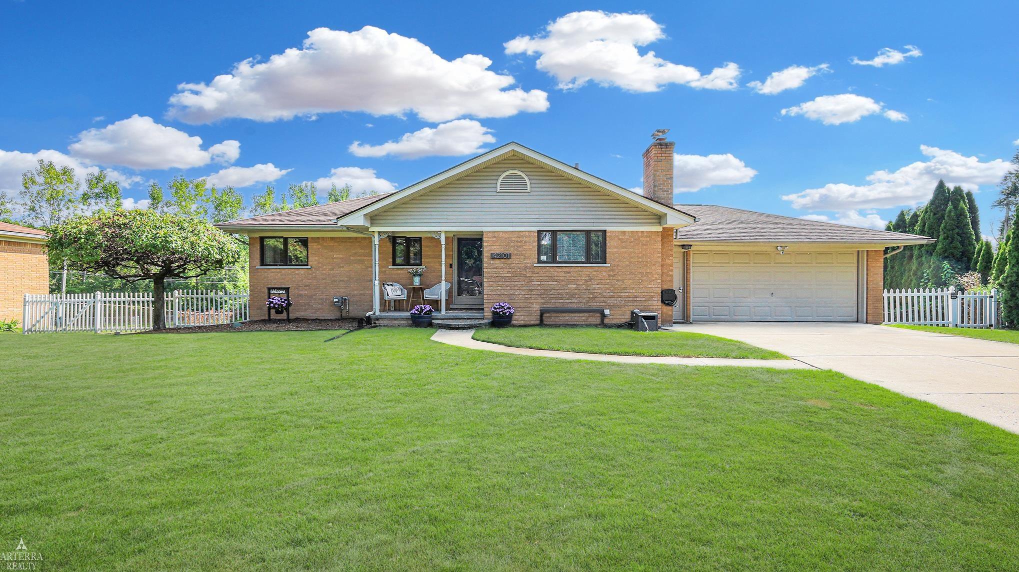 Tessmer Dr, Sterling Heights, MI 48314