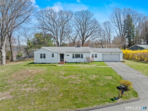 30 Sky Edge Dr, Bethel, CT, 06801-1011 | Card Image