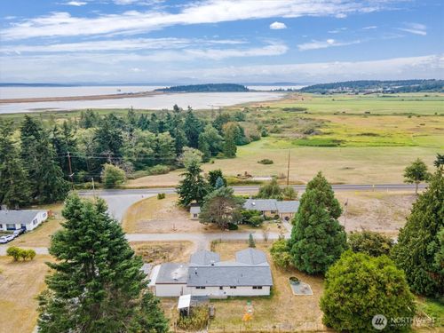 964 Ferry Ave, Coupeville, WA, 98239-9503 | Card Image