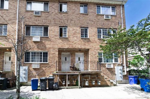 215 Beach 96th St, Rockaway Beach, NY, 11693-1372 | Card Image