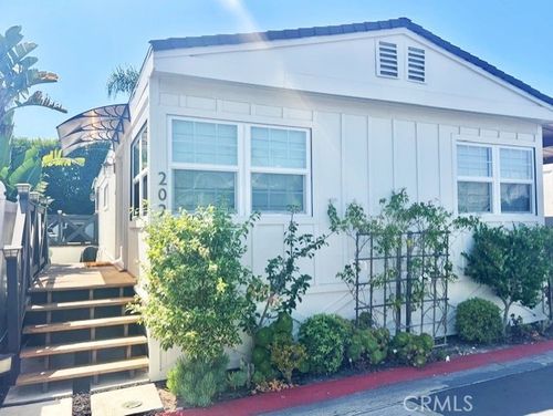 202 Tremont Dr, Newport Beach, CA, 92660-6156 | Card Image