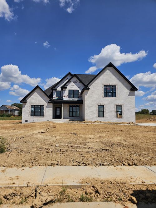 4992 Royal View Way, Clarksville, TN, 37040-3678 | Card Image