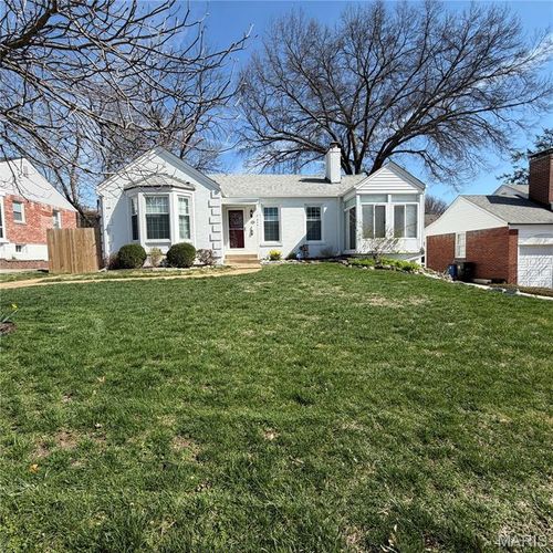 840 Wild Cherry Ln, University City, MO, 63130-2845 | Card Image