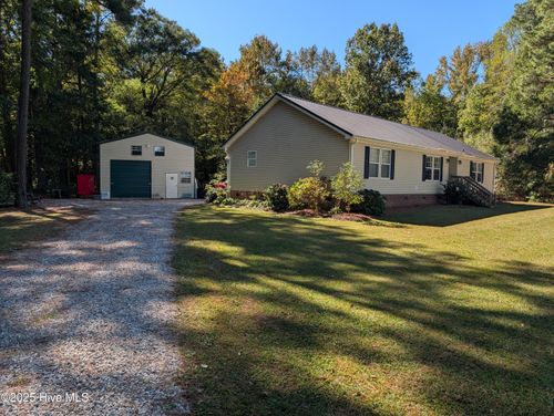 495 Crooked Run Rd, Elizabeth City, NC, 27909-7535 | Card Image