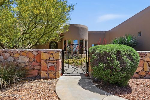 3930 Quail Brush Ct, Las Cruces, NM, 88011-8363 | Card Image