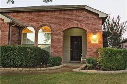 13216 Fencerow Rd, Fort Worth, TX, 76244-8111 | Card Image