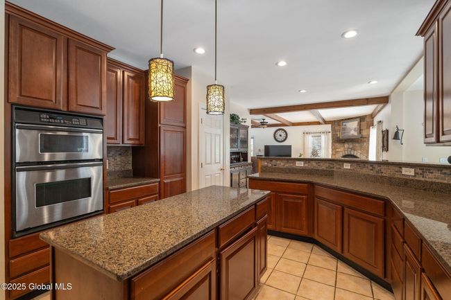 Kitchen features built-in microwave and oven (2021) | Image 11