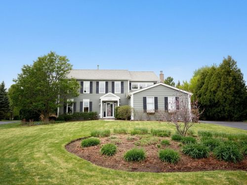 17945 W Pond Ridge Cir, Gurnee, IL, 60031-1670 | Card Image