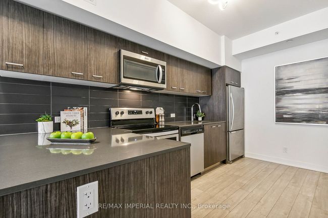 123 - 10 Echo Pt, Condo with 4 bedrooms, 2 bathrooms and 1 parking in Toronto ON | Image 18
