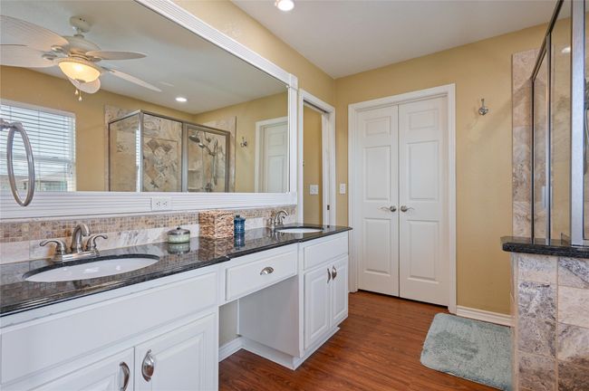876 Kahla Dr, House other with 5 bedrooms, 2 bathrooms and 2 parking in Crystal Beach TX | Image 29