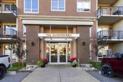 615 - 136A Sandpiper Rd, Condo with 2 bedrooms, 2 bathrooms and 2 parking in Fort Mcmurray AB | Card Image