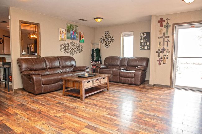 1560 State Highway 214, House other with 3 bedrooms, 3 bathrooms and null parking in Plains TX | Image 8