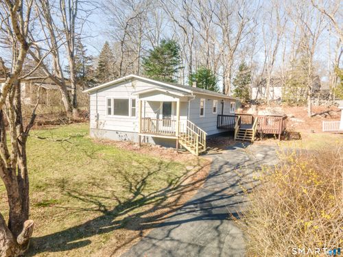 9 Stone Ct, Gales Ferry, CT, 06335-1133 | Card Image