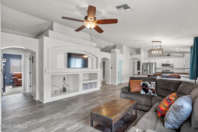 Great Room | Image 14