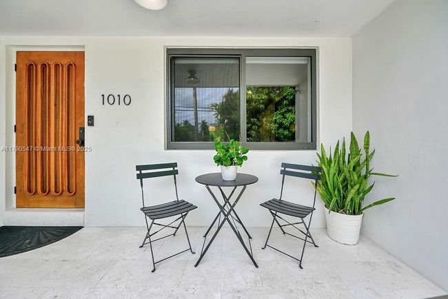1010 Ne 83 Rd St, House other with 3 bedrooms, 3 bathrooms and null parking in Miami FL | Image 34