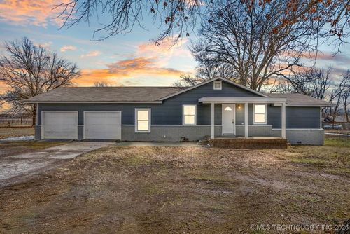 25013 S Oak St, Claremore, OK, 74019-5455 | Card Image
