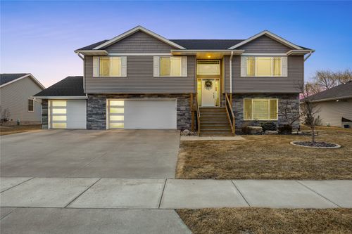 808 Marie St, Solon, IA, 52333-4728 | Card Image