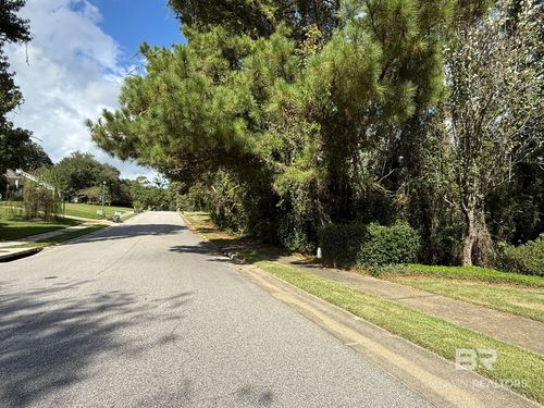 4-0 Charleston Oaks Dr, Daphne, AL, 36526 | Card Image