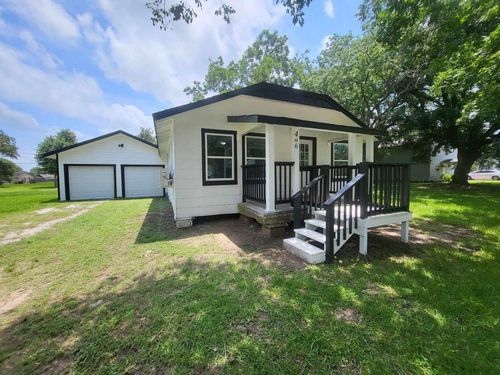 406 E Foley St, Alvin, TX, 77511-3524 | Card Image