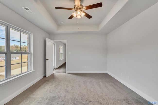 6105 Eagle Point Cir Se, House other with 3 bedrooms, 2 bathrooms and null parking in Owens Cross Roads AL | Image 17