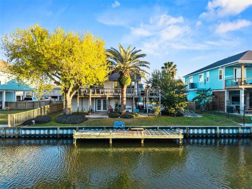 775 Marlin St, Bayou Vista, TX, 77563-2611 | Card Image