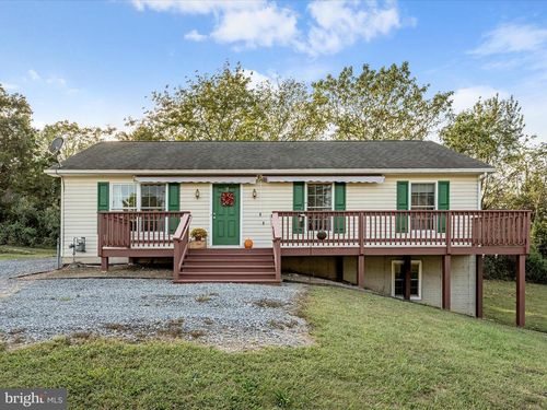 153 Denny Ln, WINCHESTER, VA, 22603-4832 | Card Image