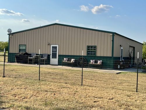 1746 County Road 4522, Decatur, TX, 76234-5567 | Card Image