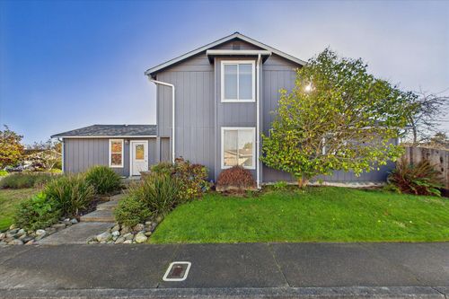 1968 Cascara St, Mckinleyville, CA, 95519-3915 | Card Image