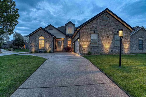 2038 Championship Dr, Evansville, IN, 47725-8188 | Card Image
