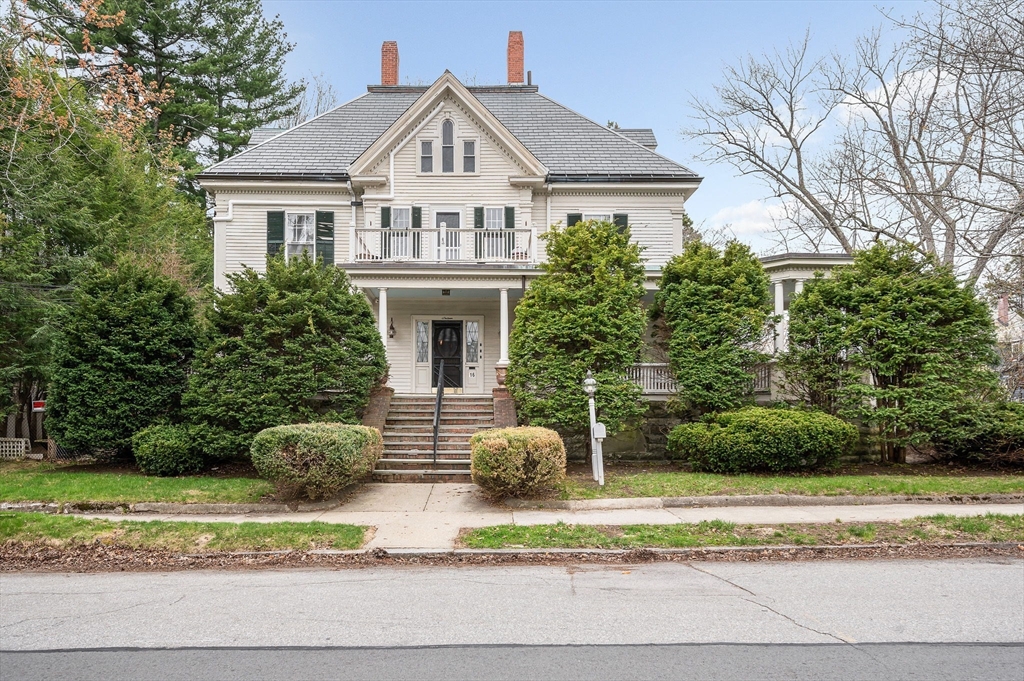 Residential Income in Methuen