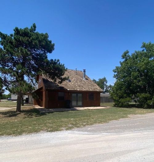 624 Randlett Ave, Mountain View, OK, 73062 | Card Image