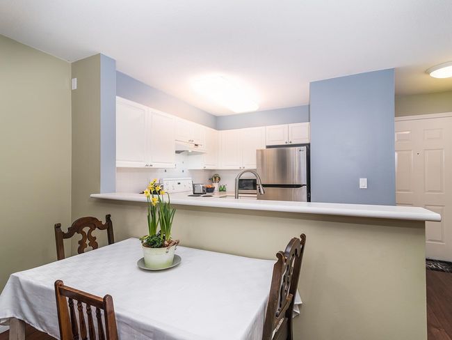 413 - 1363 56 Street, Condo with 2 bedrooms, 1 bathrooms and 1 parking in Delta BC | Image 4