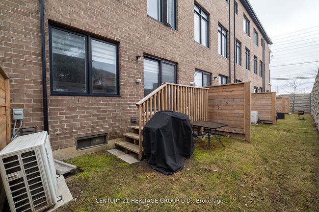 18 Moneypenny Pl, House attached with 4 bedrooms, 3 bathrooms and 1 parking in Vaughan ON | Image 30