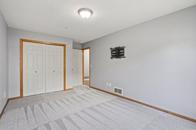 33-web-or-mls-Niagara Ln-2204-033.jpg | Image 29