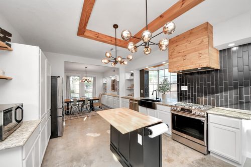 15610 Township Glen Ln, Cypress, TX, 77433-5506 | Card Image