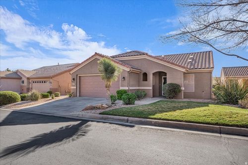 4449 Holly Grape Ln, St. George, UT, 84790-4529 | Card Image